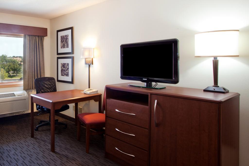 Americinn By Wyndham Pampa Event Center Zewnętrze zdjęcie